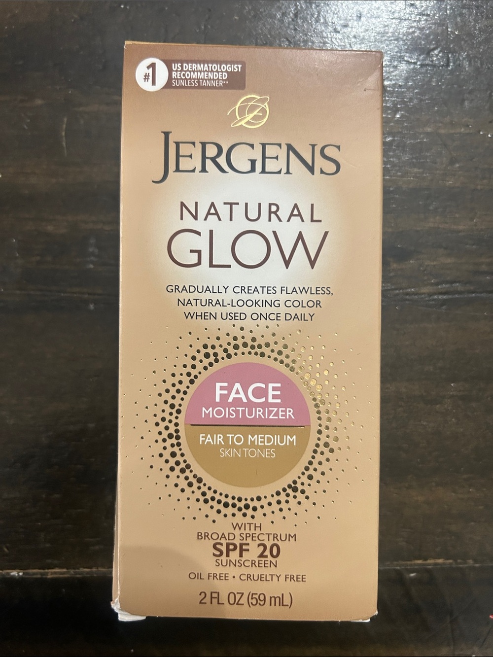 Erge Face Moisturizer Natural Glow in Brown and Pink Packaging